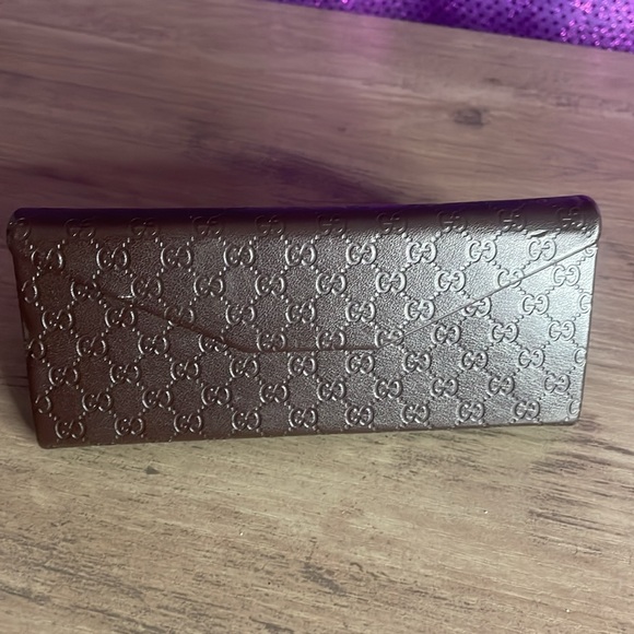 Gucci Black Sunglasses with Case - Picture 8 of 10